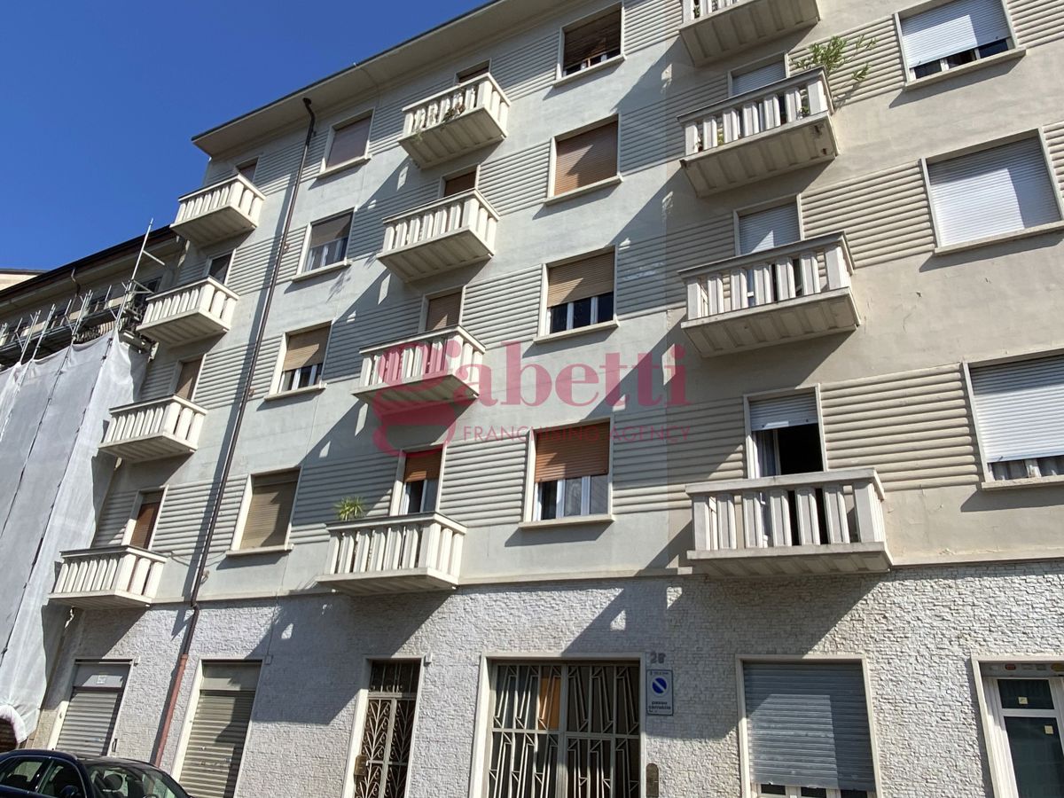 Appartamento in vendita a Torino, 4 locali, zona Pozzo Strada, Parella, prezzo € 138.000 | PortaleAgenzieImmobiliari.it