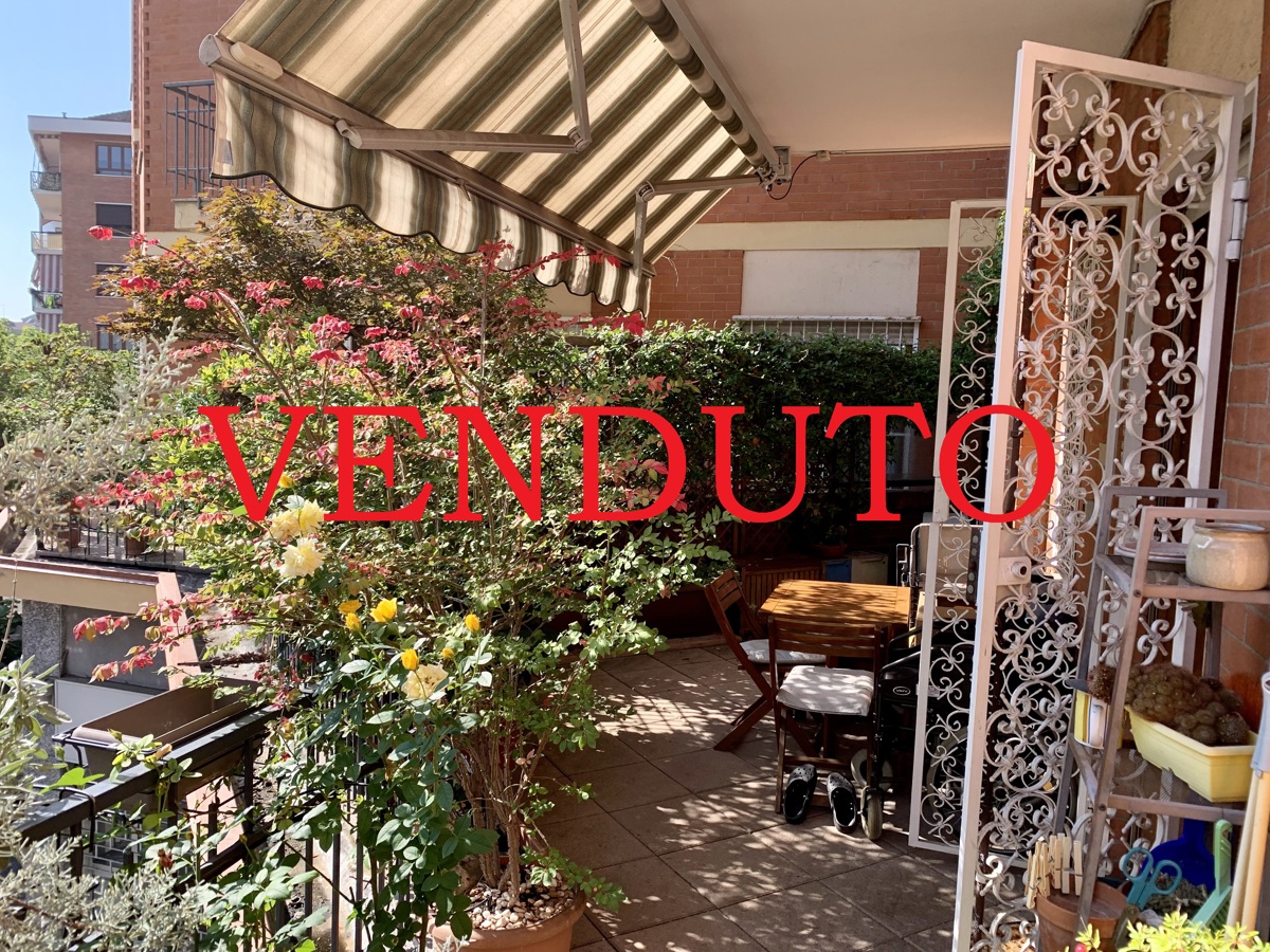 Appartamento in vendita a Torino, 3 locali, zona San Salvario, Parco del Valentino, prezzo € 145.000 | PortaleAgenzieImmobiliari.it