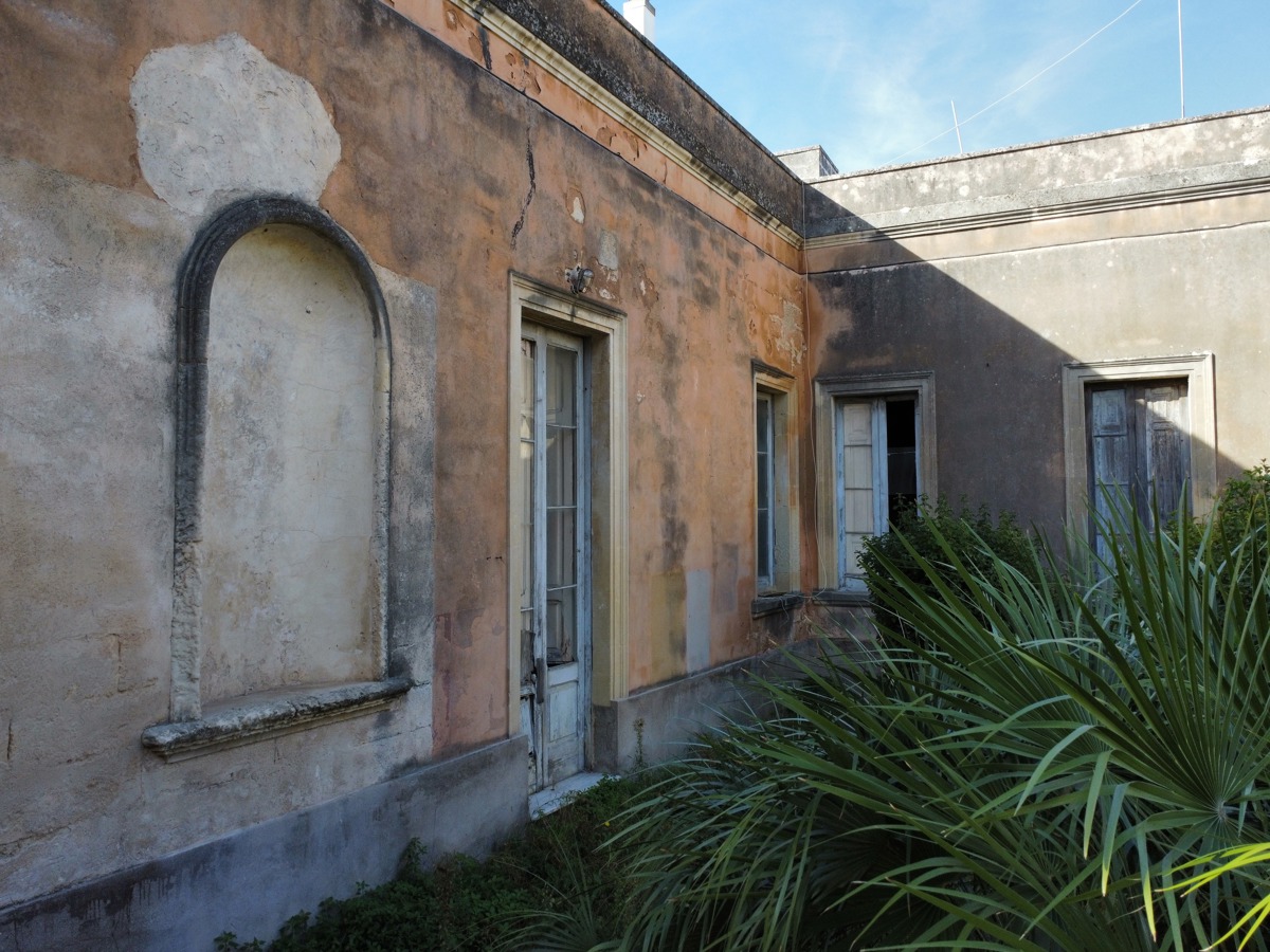 Villa in vendita a San Pietro in Lama, 15 locali, prezzo € 600.000 | PortaleAgenzieImmobiliari.it