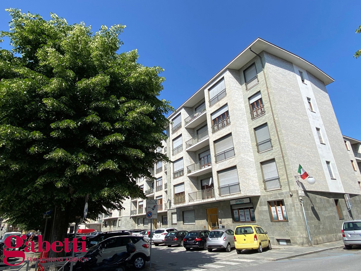 Appartamento in vendita a Bra, 4 locali, prezzo € 155.000 | PortaleAgenzieImmobiliari.it
