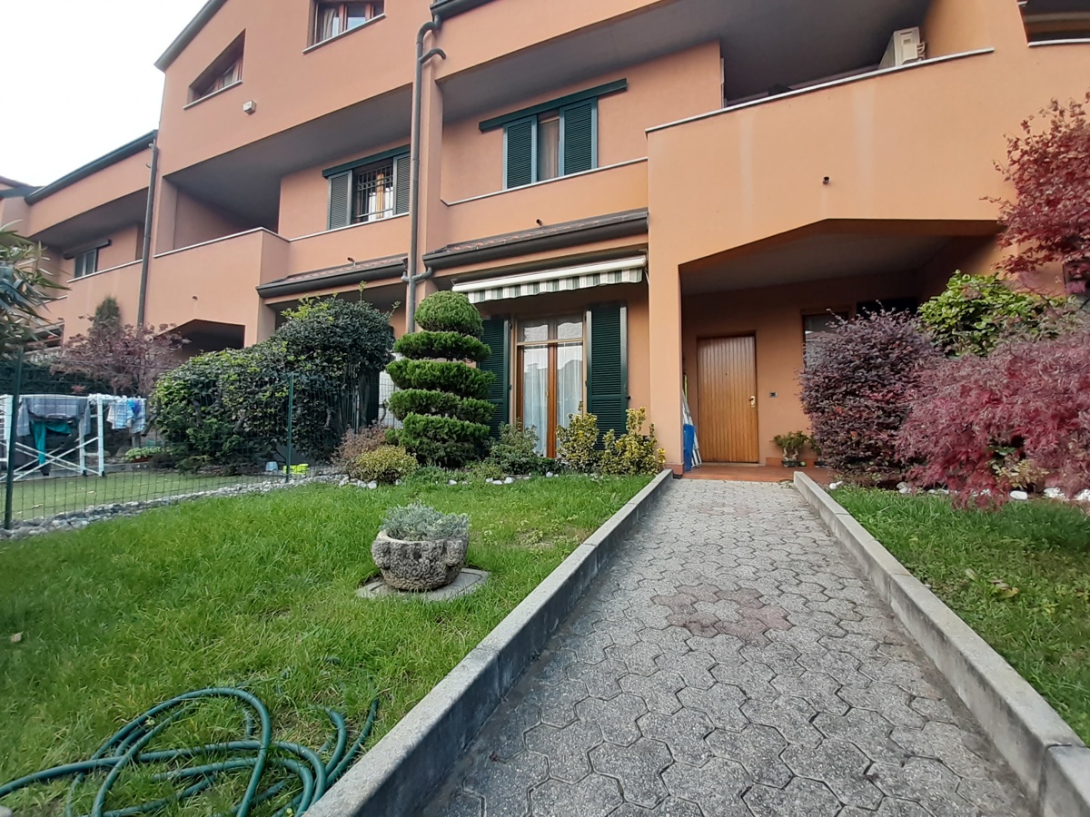 Villa a Schiera in vendita a Legnano, 9999 locali, zona arello, prezzo € 378.000 | PortaleAgenzieImmobiliari.it