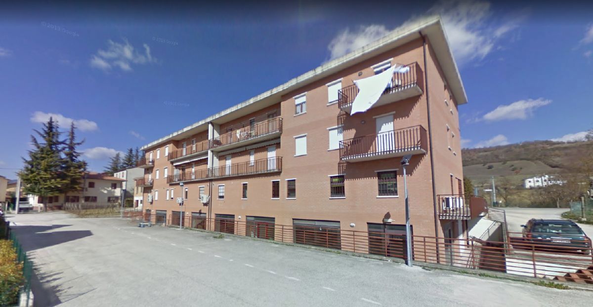 Magazzino in vendita a Gubbio, 9999 locali, prezzo € 120.000 | PortaleAgenzieImmobiliari.it