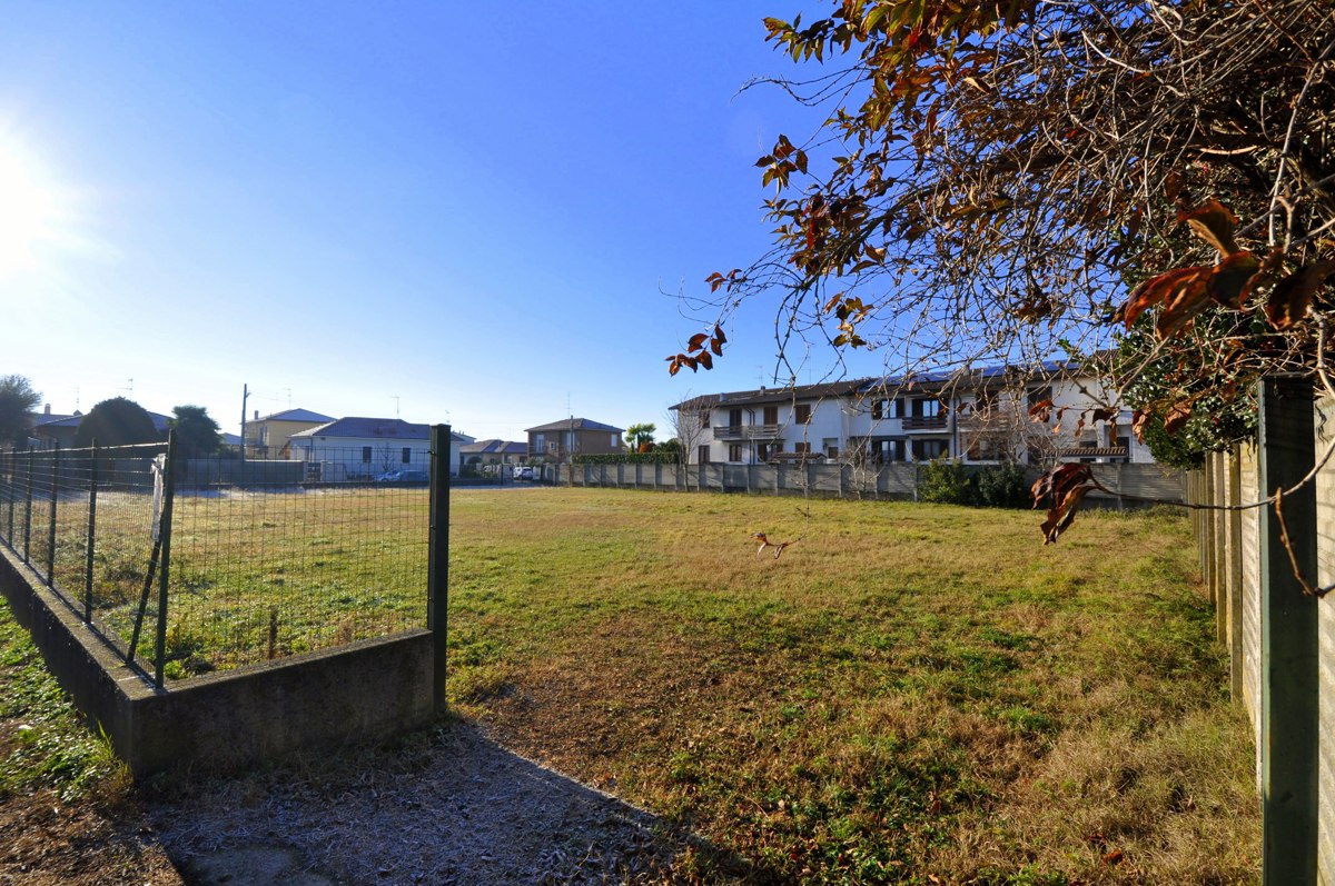 Terreno Edificabile Residenziale in vendita a Inveruno, 9999 locali, prezzo € 115.000 | PortaleAgenzieImmobiliari.it