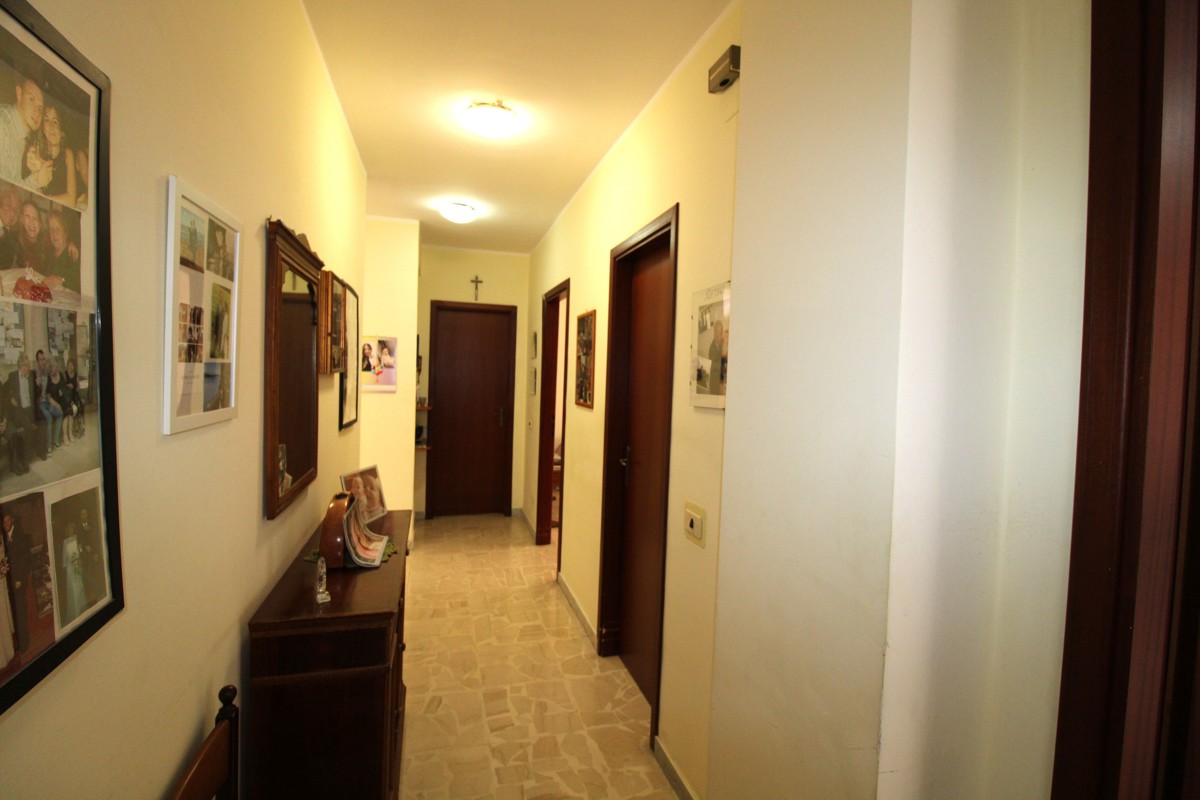 Appartamento in vendita a Catania, 4 locali, prezzo € 99.000 | PortaleAgenzieImmobiliari.it