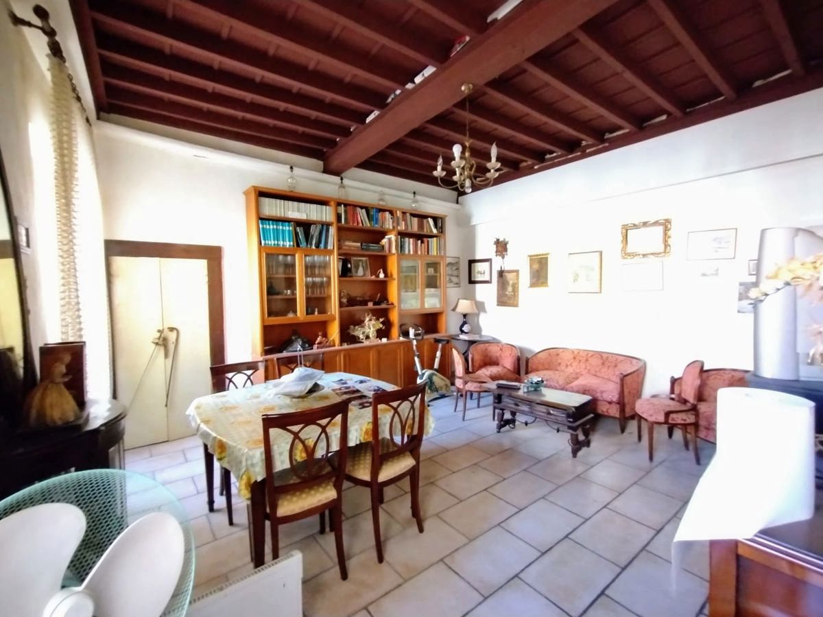 Appartamento in vendita a Tagliacozzo, 5 locali, prezzo € 120.000 | PortaleAgenzieImmobiliari.it