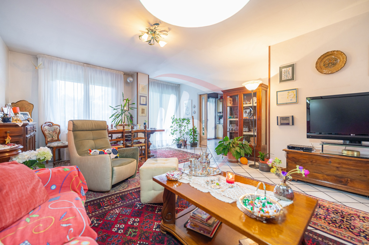 Villa Bifamiliare in vendita a Cadoneghe, 6 locali, prezzo € 285.000 | PortaleAgenzieImmobiliari.it