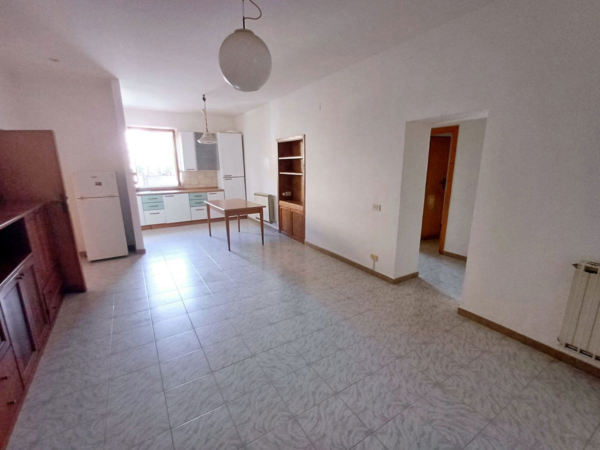 Appartamento in vendita a Ceprano, 5 locali, prezzo € 79.000 | PortaleAgenzieImmobiliari.it