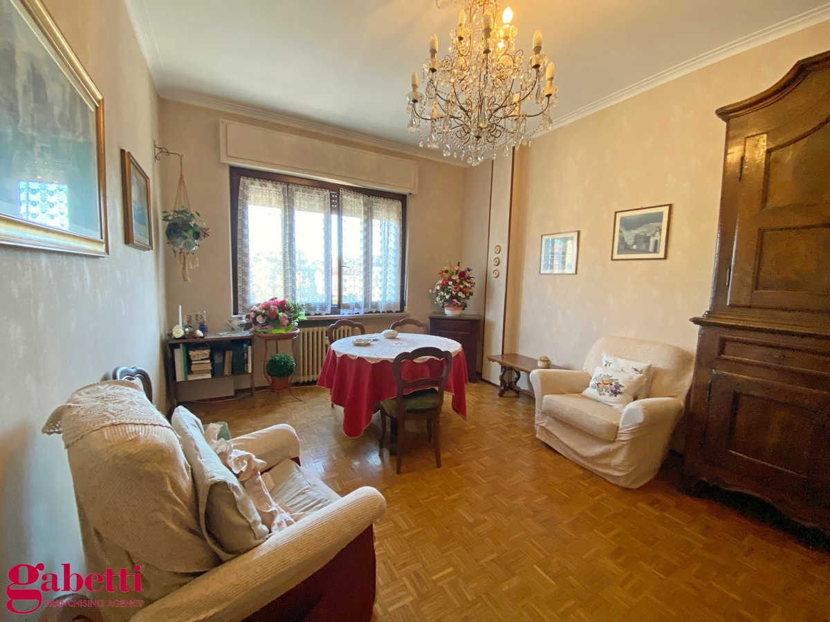 Appartamento in vendita a Bra, 5 locali, prezzo € 138.000 | PortaleAgenzieImmobiliari.it