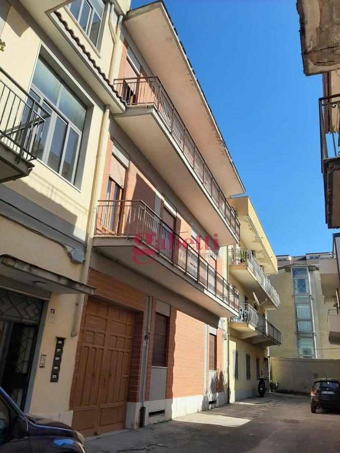 Appartamento in vendita a San Nicola la Strada, 5 locali, prezzo € 115.000 | PortaleAgenzieImmobiliari.it