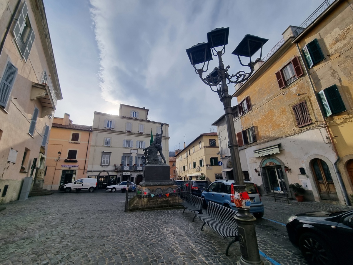 Appartamento in vendita a Monte Porzio Catone, 9999 locali, prezzo € 90.000 | CambioCasa.it