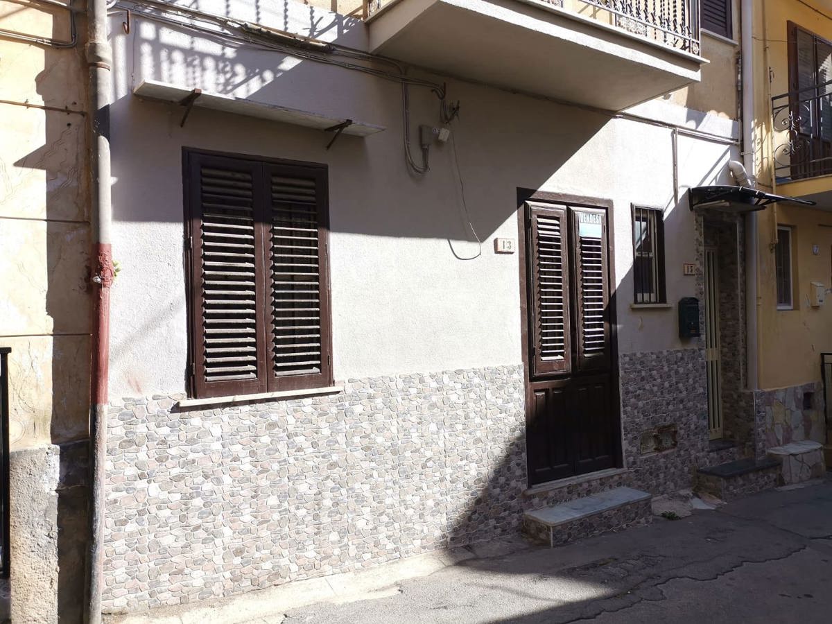 Appartamento in vendita a Monreale, 4 locali, prezzo € 21.000 | PortaleAgenzieImmobiliari.it