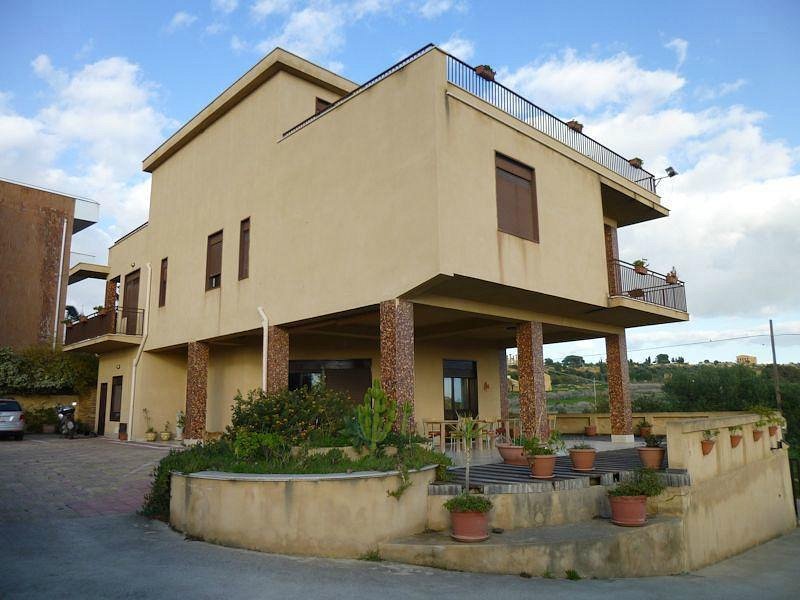 Villa in vendita a Agrigento, 7 locali, prezzo € 520.000 | PortaleAgenzieImmobiliari.it