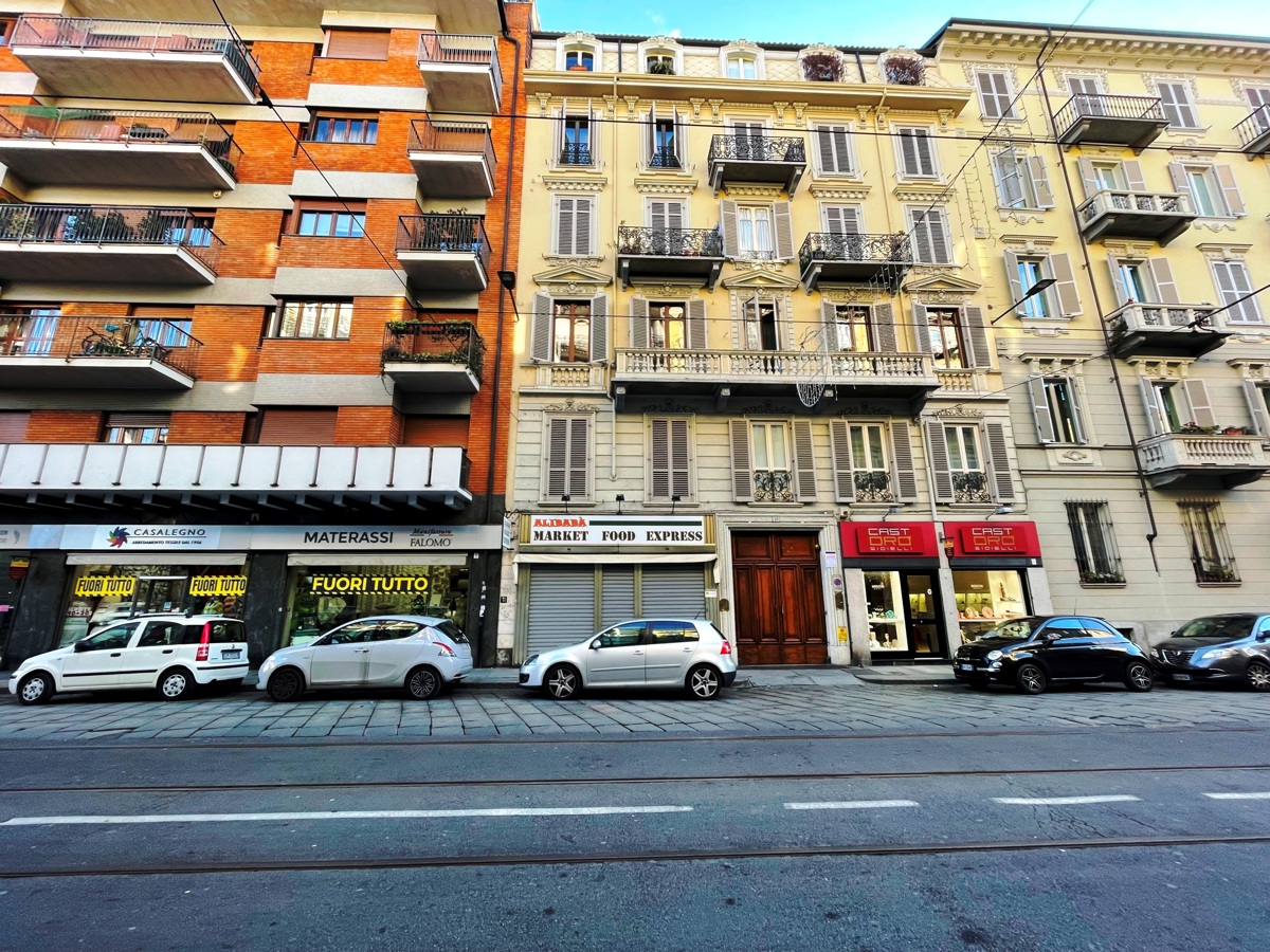 Negozio / Locale in affitto a Torino, 4 locali, prezzo € 2.500 | PortaleAgenzieImmobiliari.it