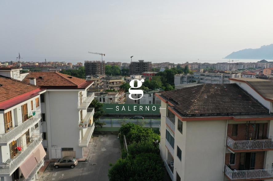 Quadrilocale in vendita a Salerno