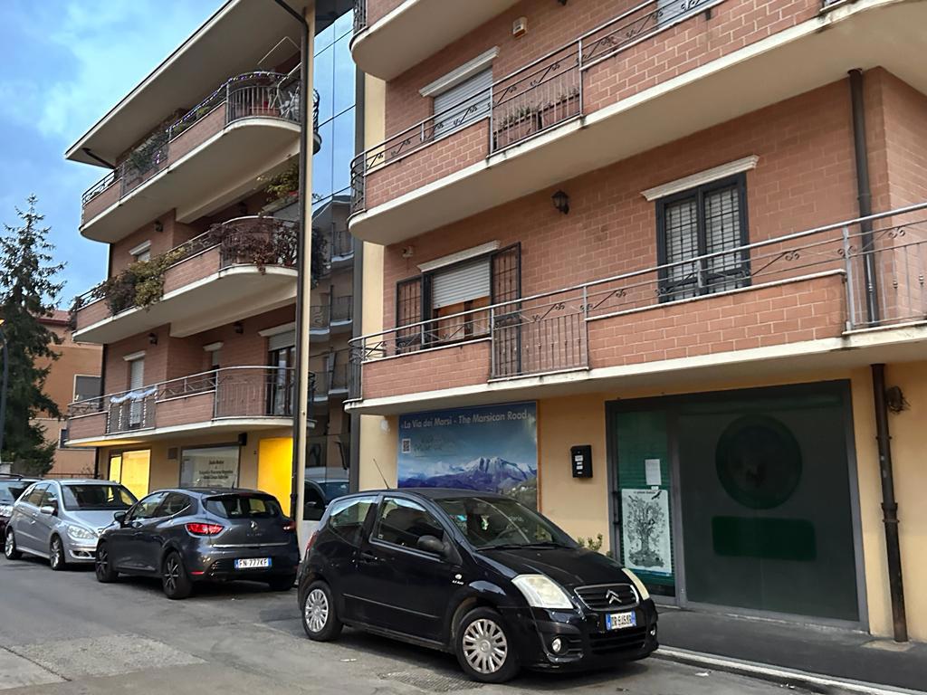 Negozio / Locale in vendita a Avezzano, 9999 locali, prezzo € 100.000 | PortaleAgenzieImmobiliari.it