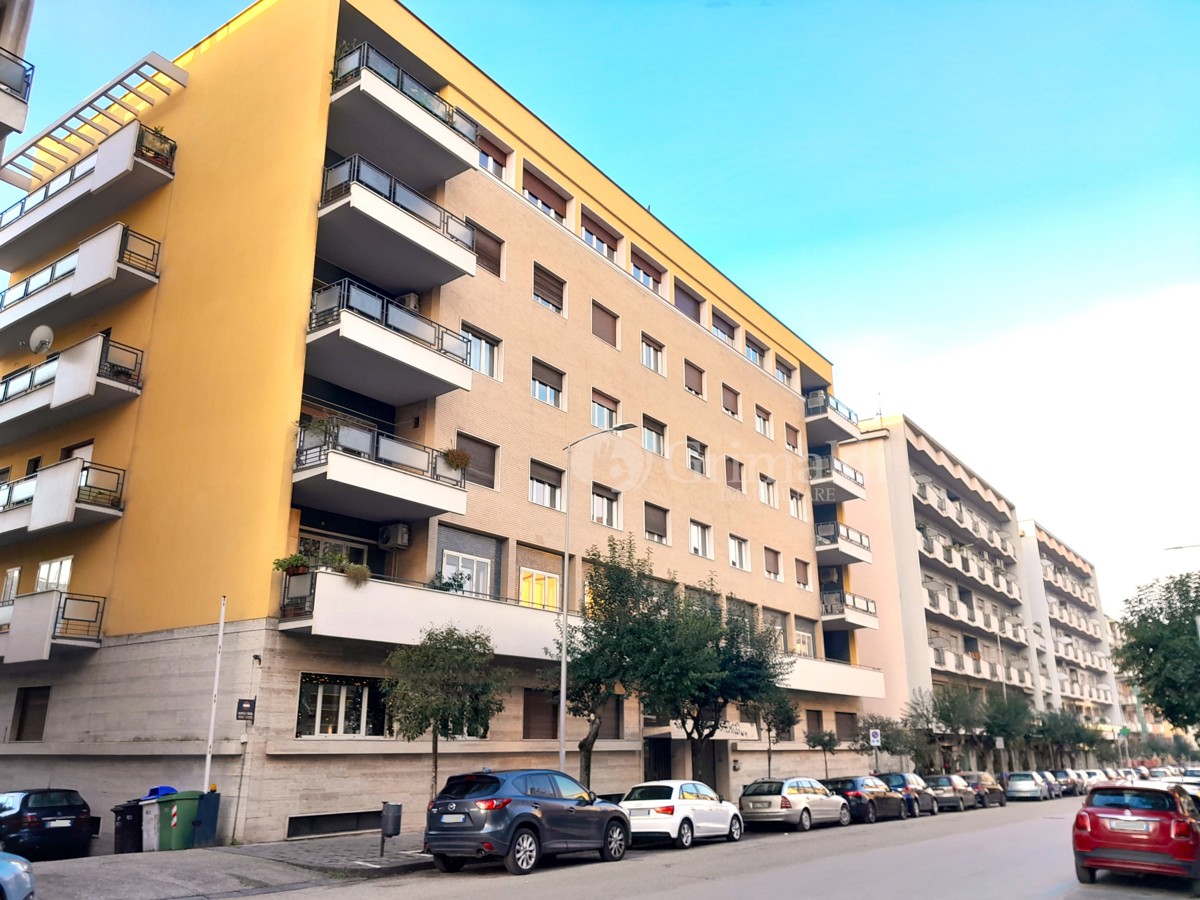 Appartamento in vendita a Benevento, 5 locali, prezzo € 265.000 | PortaleAgenzieImmobiliari.it