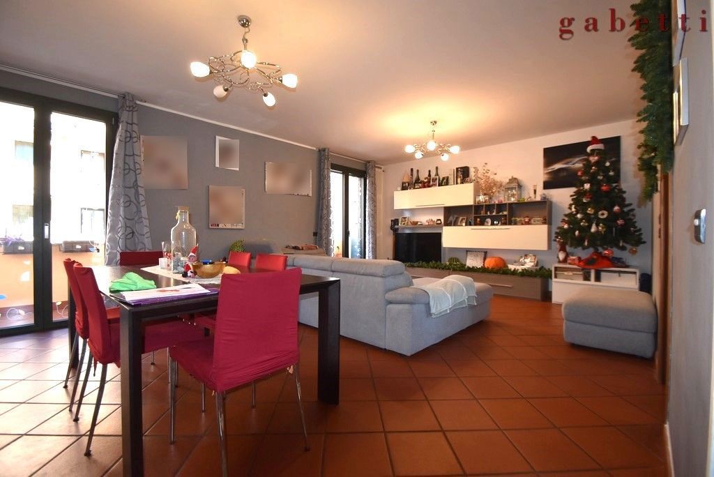 Villa a Schiera in vendita a Novara, 5 locali, prezzo € 235.000 | PortaleAgenzieImmobiliari.it