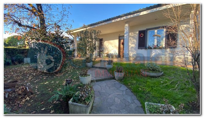 Villa in vendita a Albairate, 5 locali, prezzo € 495.000 | PortaleAgenzieImmobiliari.it