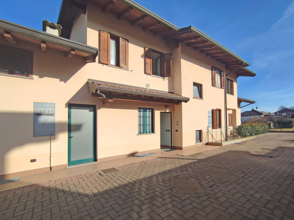 Appartamento in vendita a Borgo Ticino, 2 locali, prezzo € 78.000 | PortaleAgenzieImmobiliari.it