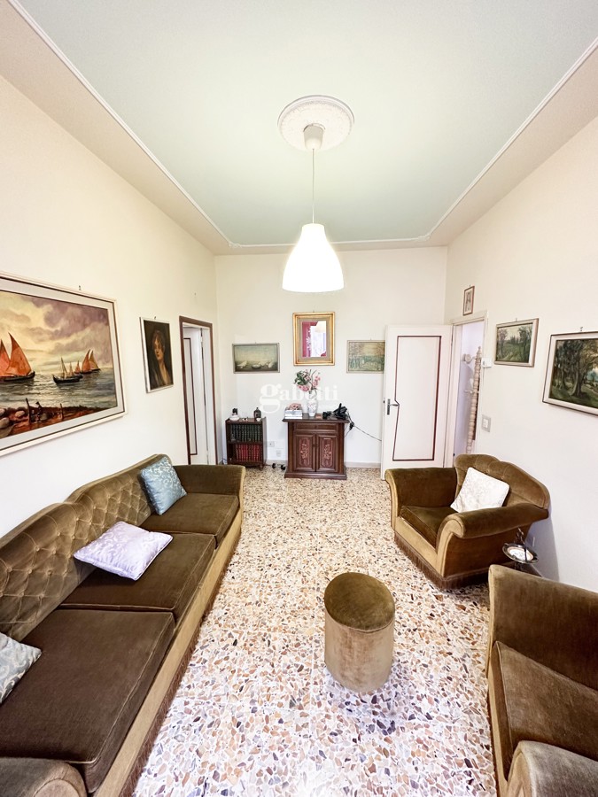 Appartamento in vendita a Sesto Fiorentino, 5 locali, prezzo € 260.000 | PortaleAgenzieImmobiliari.it