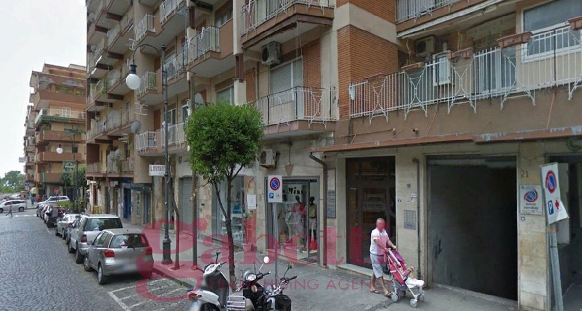 Appartamento in vendita a Torre Annunziata, 5 locali, prezzo € 250.000 | PortaleAgenzieImmobiliari.it