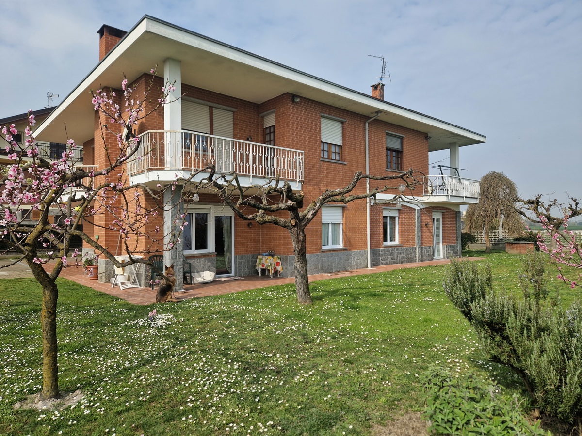 Villa Bifamiliare in Vendita a Moncalieri