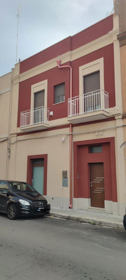 Soluzione Indipendente in vendita a Brindisi, 5 locali, zona uccini, prezzo € 285.000 | PortaleAgenzieImmobiliari.it
