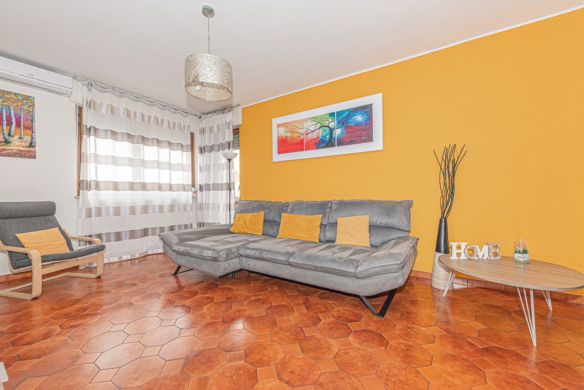 Appartamento in vendita a Rivoli, 5 locali, prezzo € 159.000 | PortaleAgenzieImmobiliari.it