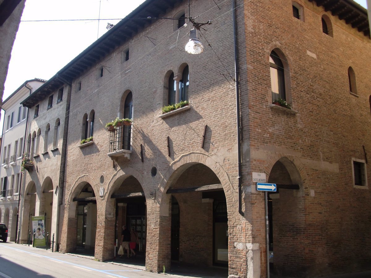 Negozio / Locale in affitto a Treviso, 9999 locali, zona ro storico, prezzo € 650 | PortaleAgenzieImmobiliari.it