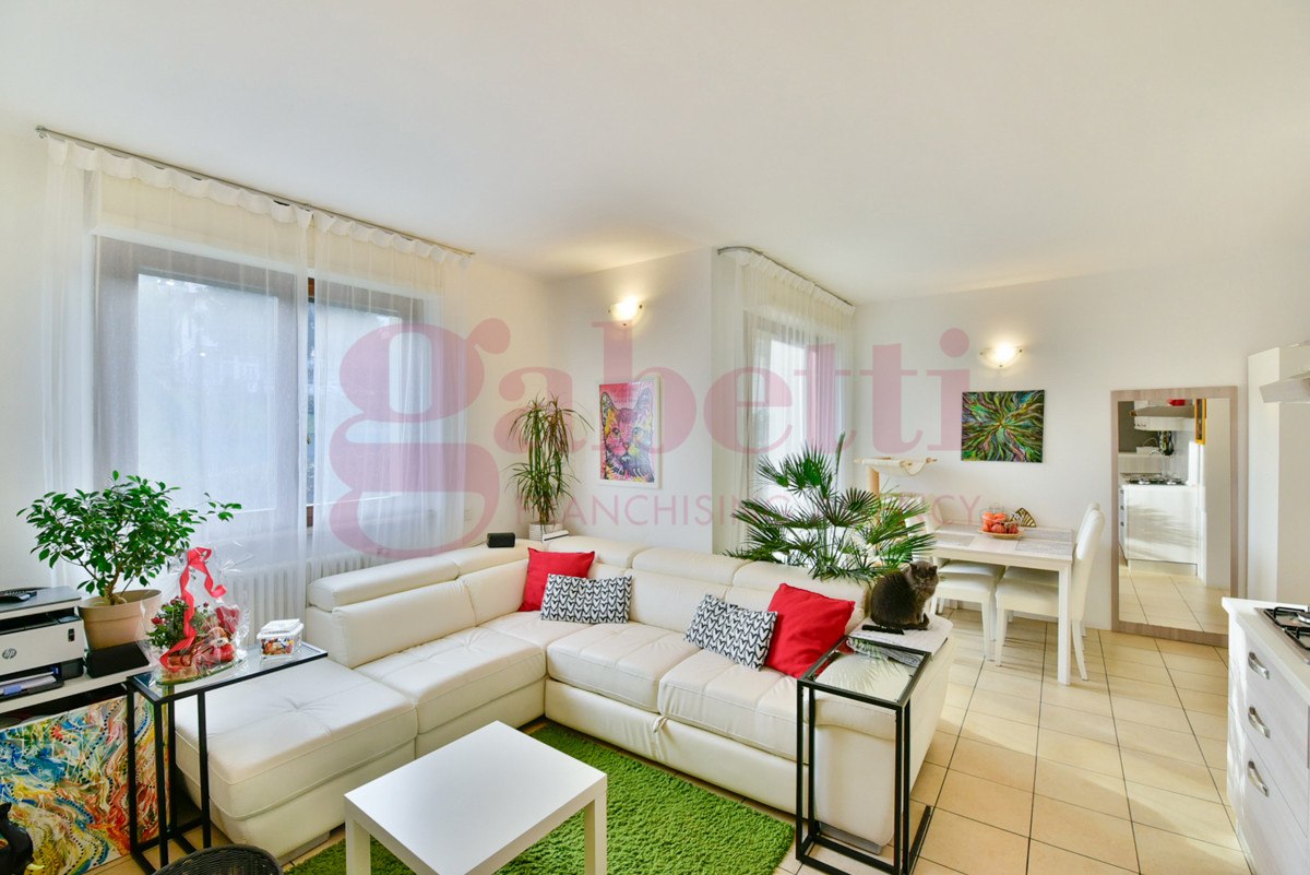 Appartamento in vendita a Cantù, 2 locali, prezzo € 145.000 | PortaleAgenzieImmobiliari.it