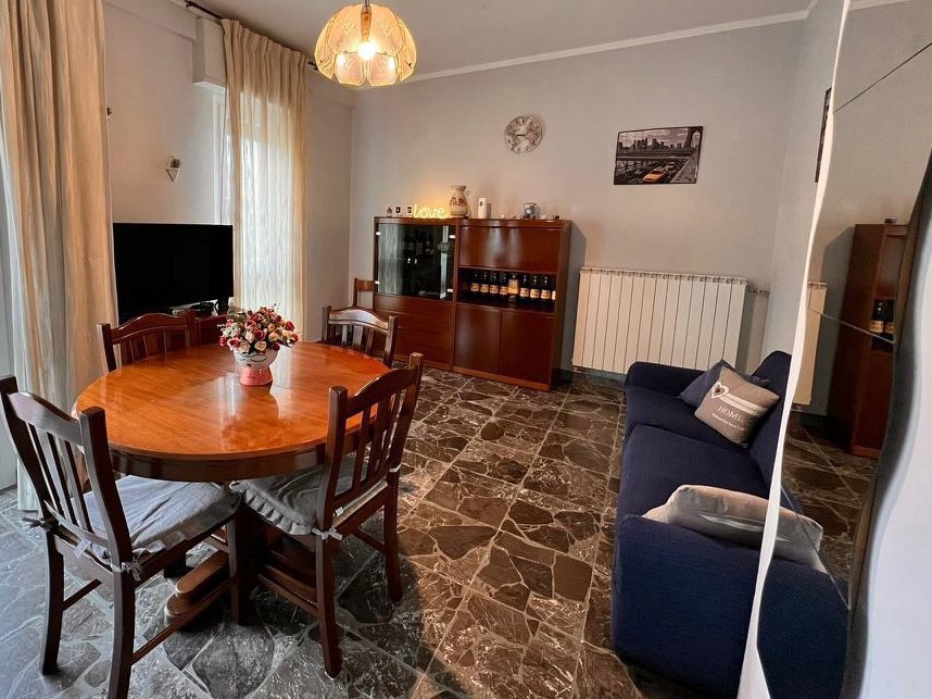 Appartamento in affitto a Spoleto, 5 locali, prezzo € 500 | PortaleAgenzieImmobiliari.it