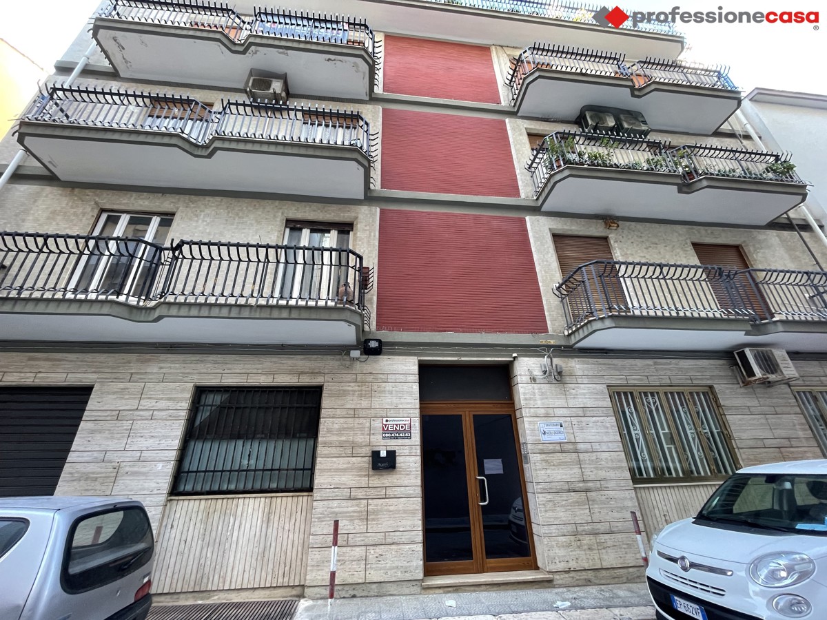 Appartamento in vendita a Mola di Bari, 4 locali, prezzo € 150.000 | PortaleAgenzieImmobiliari.it