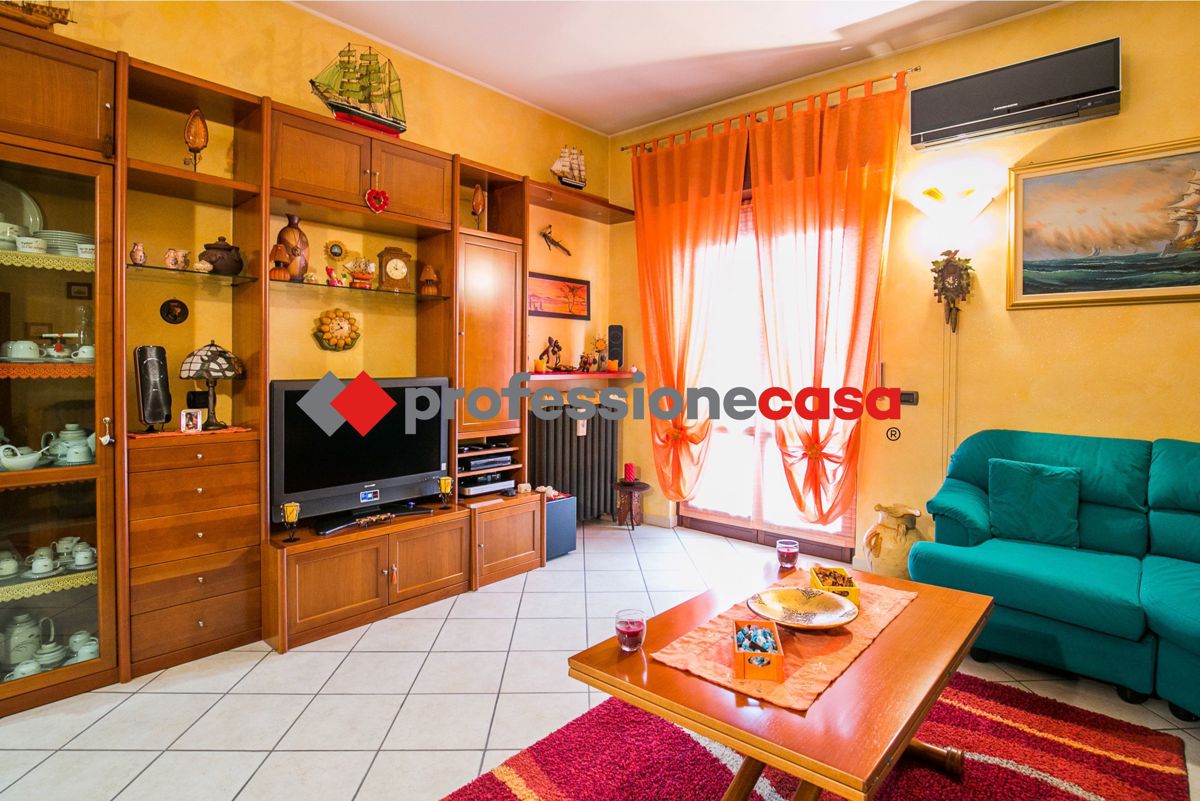 Appartamento in vendita a Paderno Dugnano, 4 locali, prezzo € 230.000 | PortaleAgenzieImmobiliari.it