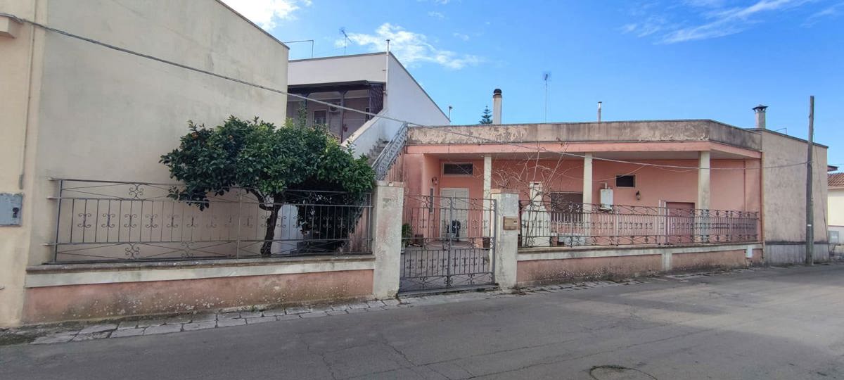 Villa in vendita a Giurdignano, 5 locali, prezzo € 95.000 | PortaleAgenzieImmobiliari.it