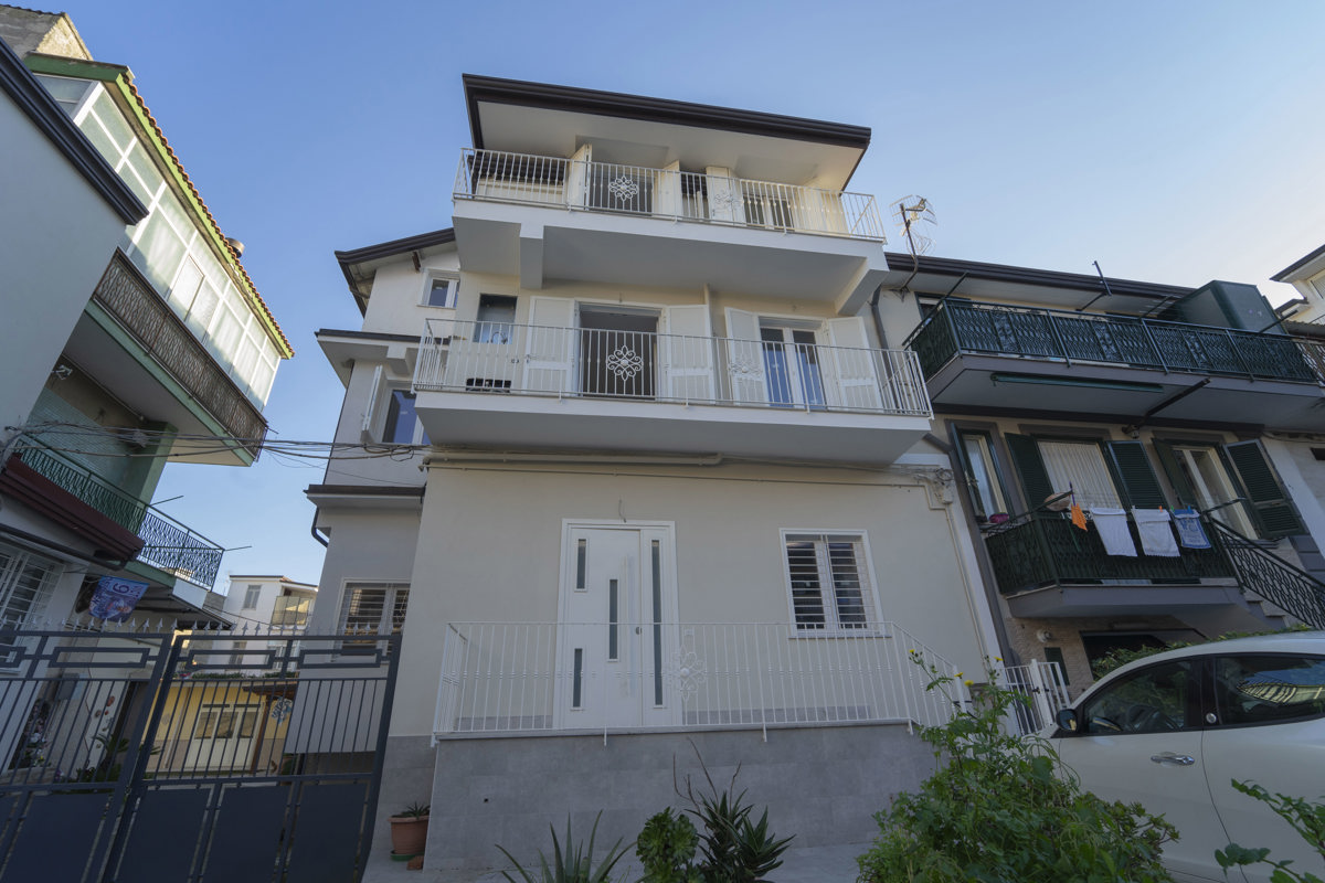 Appartamento in vendita a Frattamaggiore, 5 locali, prezzo € 370.000 | PortaleAgenzieImmobiliari.it