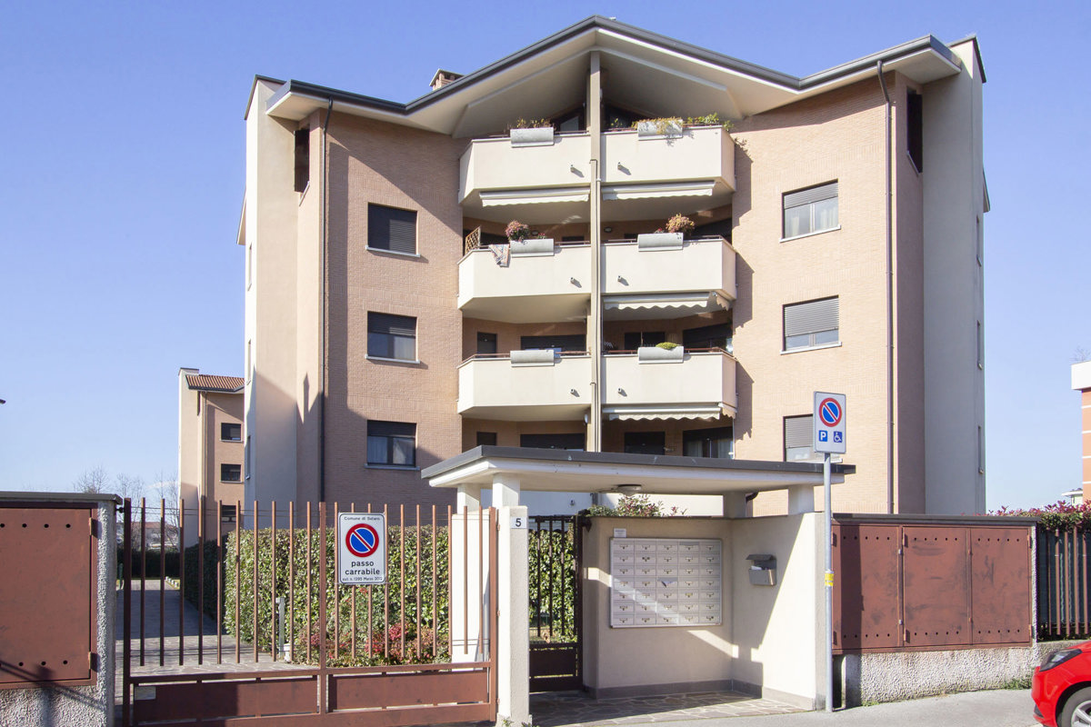 Appartamento in vendita a Solaro, 3 locali, prezzo € 245.000 | PortaleAgenzieImmobiliari.it
