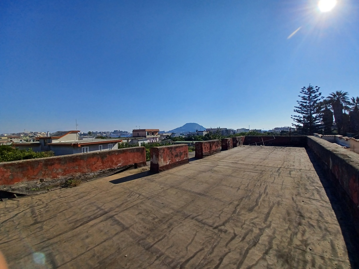 Appartamento in vendita a Monte di Procida, 3 locali, prezzo € 169.000 | PortaleAgenzieImmobiliari.it