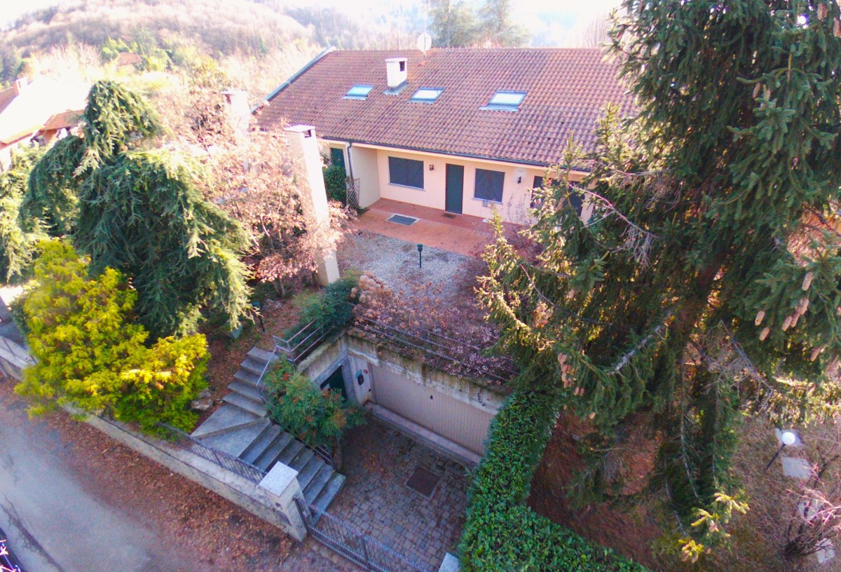 Villa a Schiera in vendita a Saluzzo, 8 locali, prezzo € 335.000 | PortaleAgenzieImmobiliari.it
