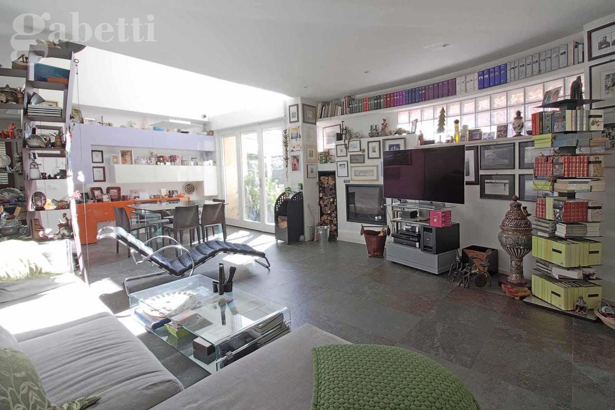 Duplex in vendita a Senigallia, 10 locali, prezzo € 980.000 | PortaleAgenzieImmobiliari.it