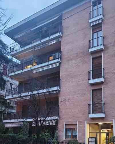 Appartamento in affitto a Verona, 7 locali, prezzo € 1.300 | PortaleAgenzieImmobiliari.it