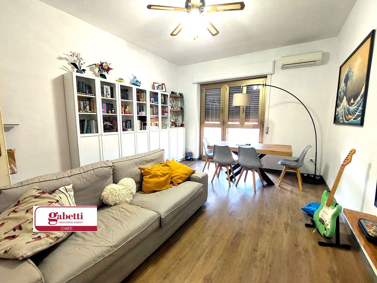 Appartamento in vendita a Chieti, 5 locali, prezzo € 115.000 | PortaleAgenzieImmobiliari.it