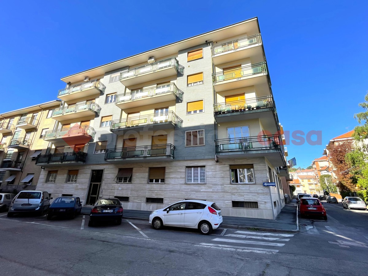 Appartamento in vendita a Pinerolo, 4 locali, prezzo € 185.000 | PortaleAgenzieImmobiliari.it