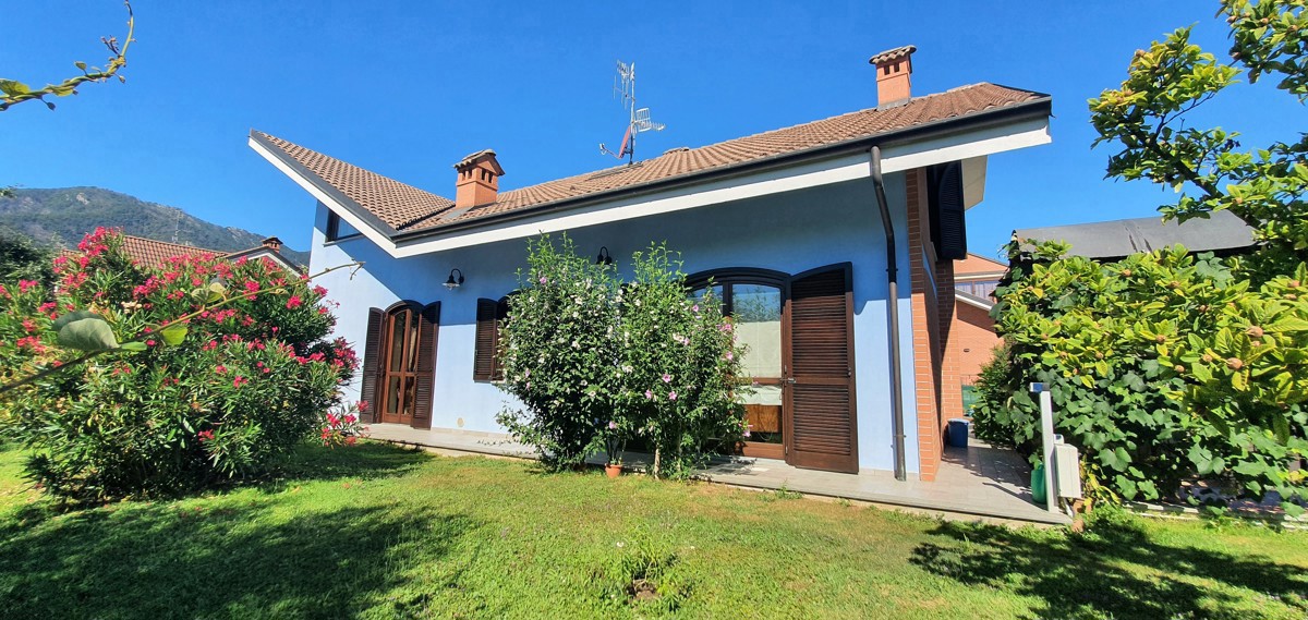 Villa in vendita a Cumiana, 8 locali, prezzo € 395.000 | PortaleAgenzieImmobiliari.it