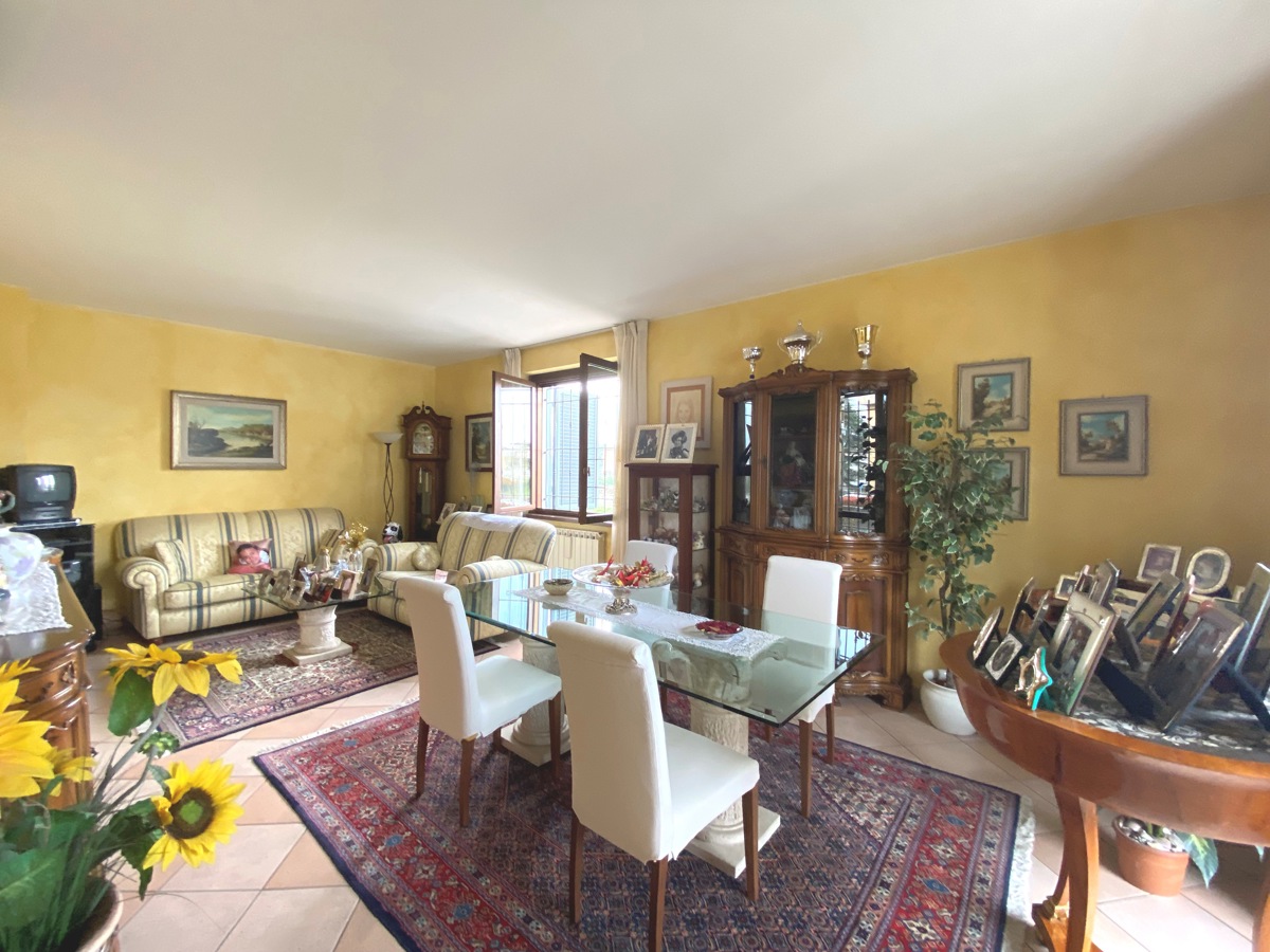Villa a Schiera in vendita a Cadeo, 5 locali, prezzo € 278.000 | PortaleAgenzieImmobiliari.it