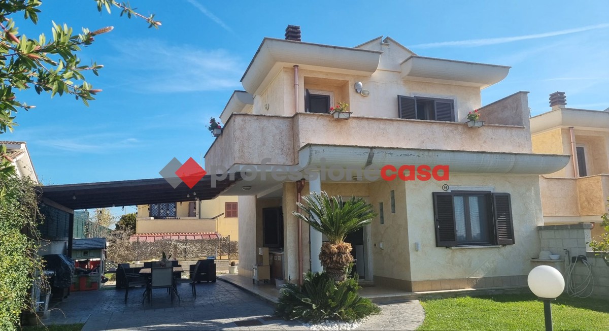 Villa Tri-Quadrifamiliare in vendita a Pomezia, 3 locali, prezzo € 185.000 | PortaleAgenzieImmobiliari.it