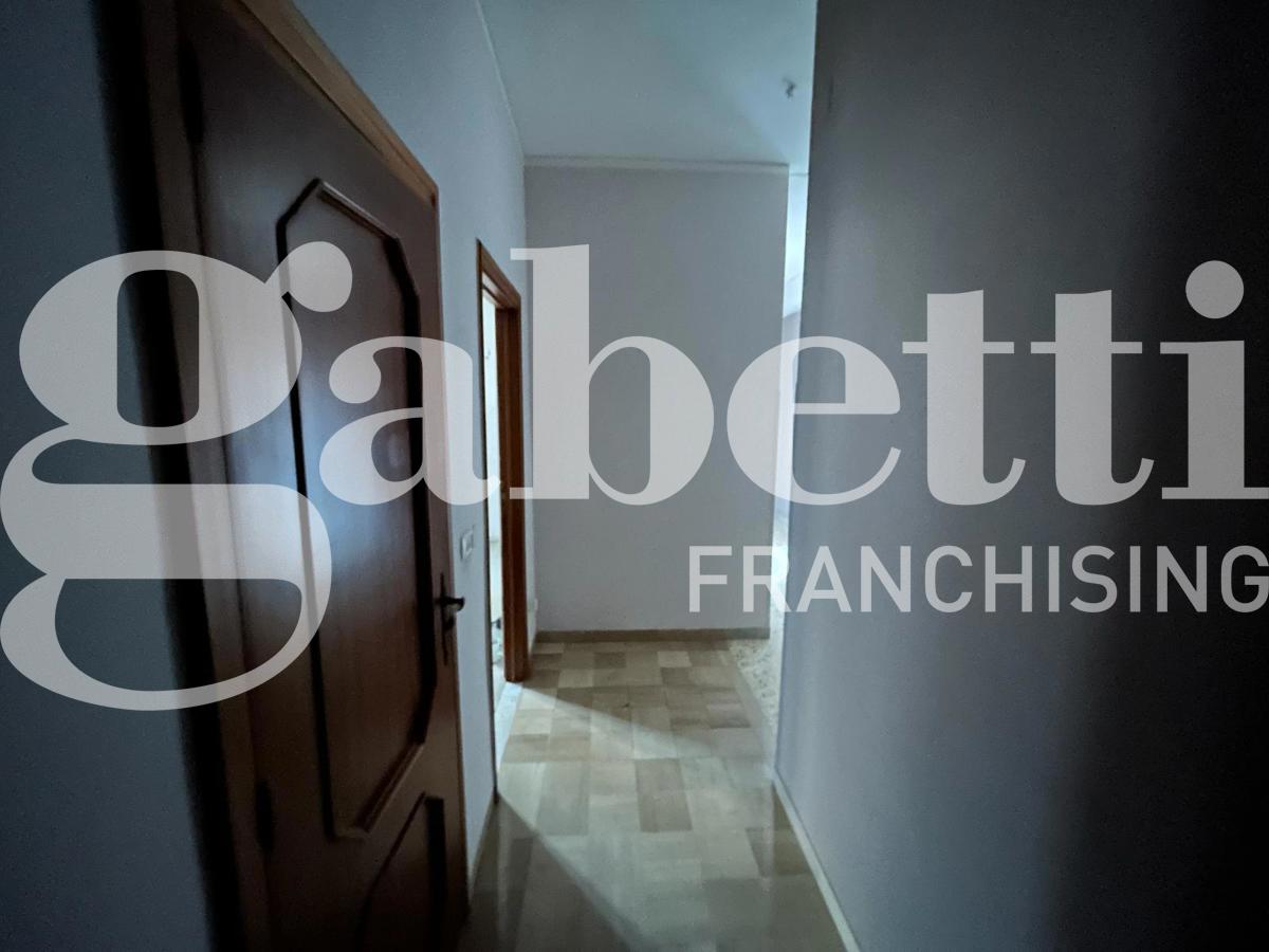 Appartamento in vendita a Canosa di Puglia, 4 locali, prezzo € 89.000 | PortaleAgenzieImmobiliari.it