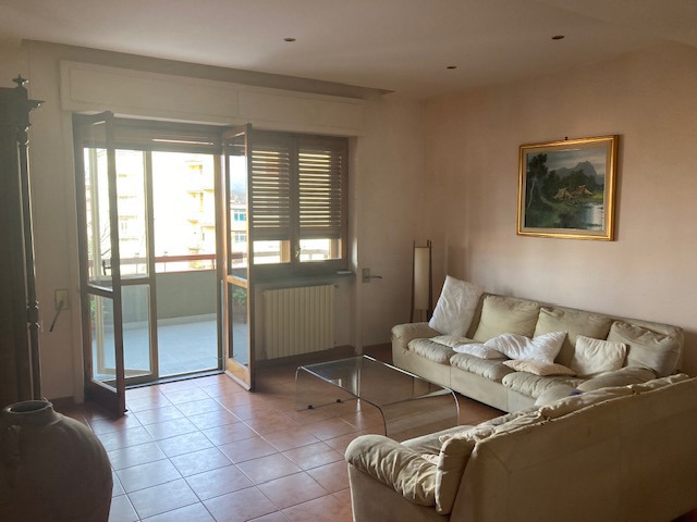 Appartamento in vendita a Battipaglia, 5 locali, prezzo € 290.000 | PortaleAgenzieImmobiliari.it