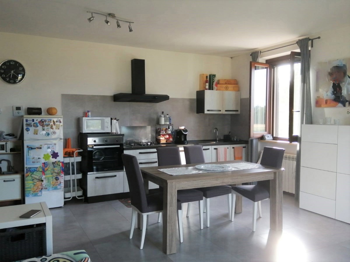 Appartamento in vendita a Castel Ritaldi, 4 locali, prezzo € 145.000 | PortaleAgenzieImmobiliari.it