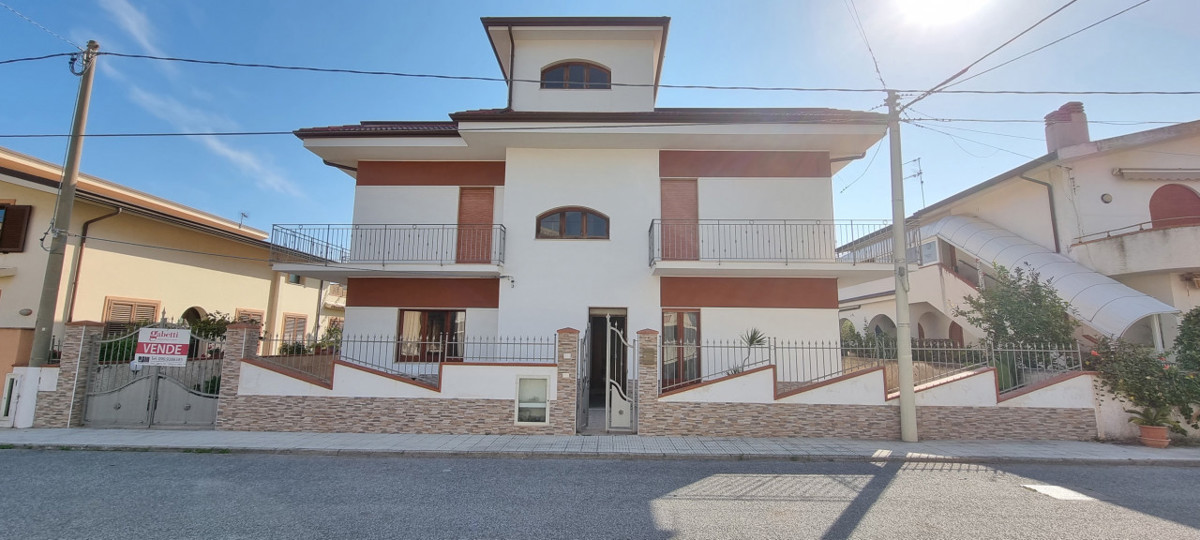 Villa in vendita a Terme Vigliatore, 7 locali, prezzo € 280.000 | PortaleAgenzieImmobiliari.it