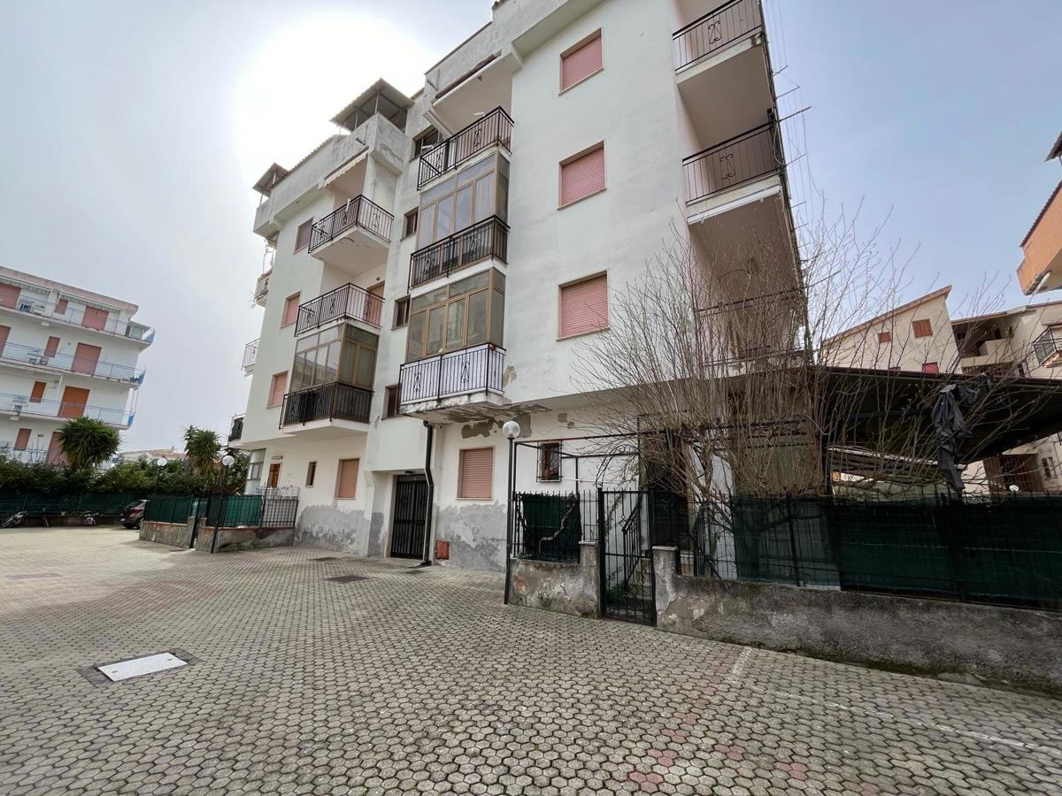 Appartamento in vendita a Scalea, 3 locali, prezzo € 39.000 | PortaleAgenzieImmobiliari.it